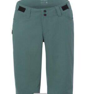 Giro Women's Arc Short Gray Green Size 6 Retail: $120.00 New with tags